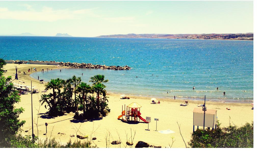 Casares Beach San Luis de Sabinillas Buitenkant foto